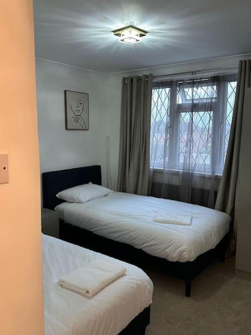Spacious 4 Bedroom House 빌러리케이 외부 사진